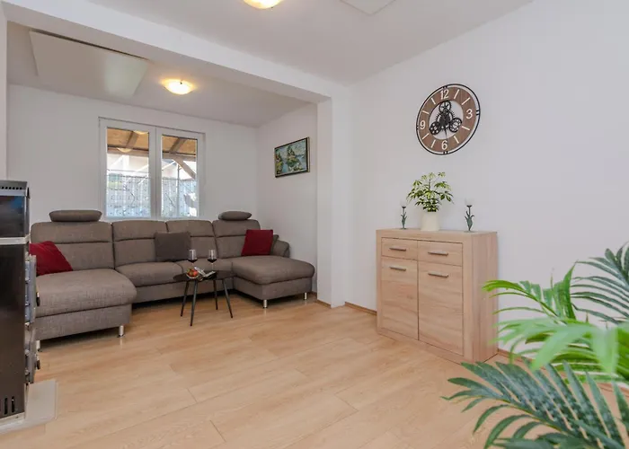 Vikendica House With A Parking Space - 22396